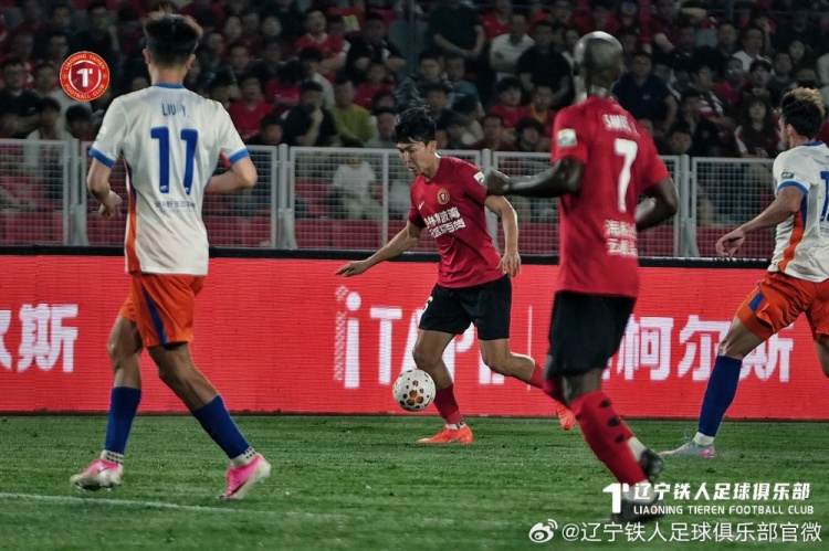 山东泰山客场5-1横扫辽宁铁人,泽卡双响扎卡伊什维利传射 山东泰山客场5-1横扫辽宁铁人,泽卡双响扎卡伊什维利传射