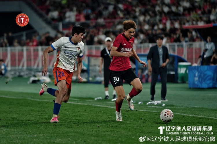 山东泰山客场5-1横扫辽宁铁人,泽卡双响扎卡伊什维利传射 山东泰山客场5-1横扫辽宁铁人,泽卡双响扎卡伊什维利传射