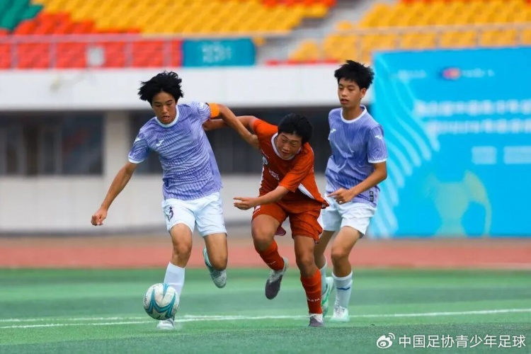 28场缠斗终见分晓：栗之星问鼎南京U15组冠军