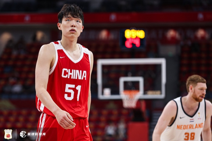 杨瀚森融入课题：上限策应可破外线主导困局