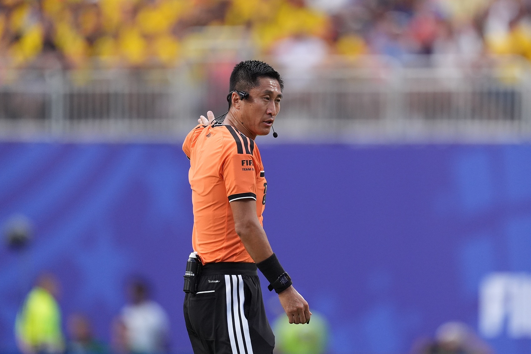 马宁执裁获FIFA、AFC双重认可,有望再主哨世界杯 马宁执裁获FIFA、AFC双重认可,有望再主哨世界杯