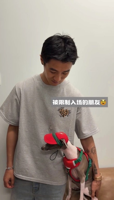 韦世豪潮牌快闪店开业 蓉城五将现身捧场